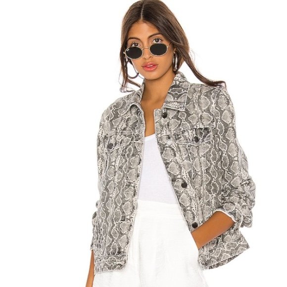 New BLANK NYC 'Snake Along' Soft Denim Jacket - Picture 4 of 12